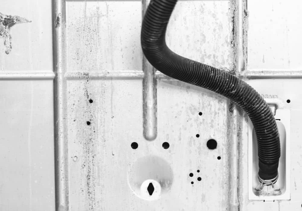 How Do You Know If You Need to Clean Your Washer Pipes?