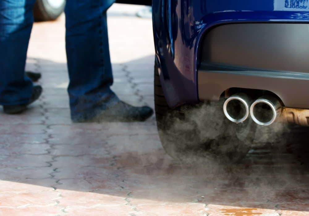 How to Determine the Sound of an Exhaust Leak