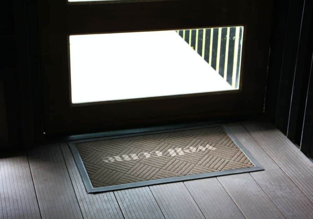 What Is the Ideal Standard Doormat Size to Choose?