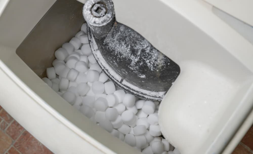 can you use water softener salt on your driveway?