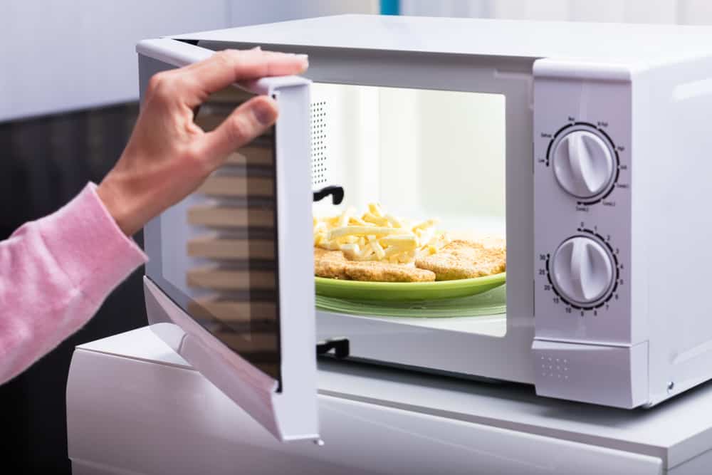 does a microwave need to be vented