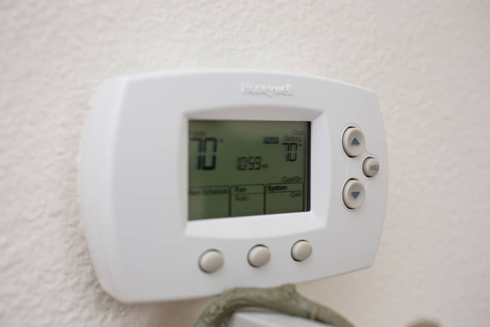 honeywell thermostat cool on flashing