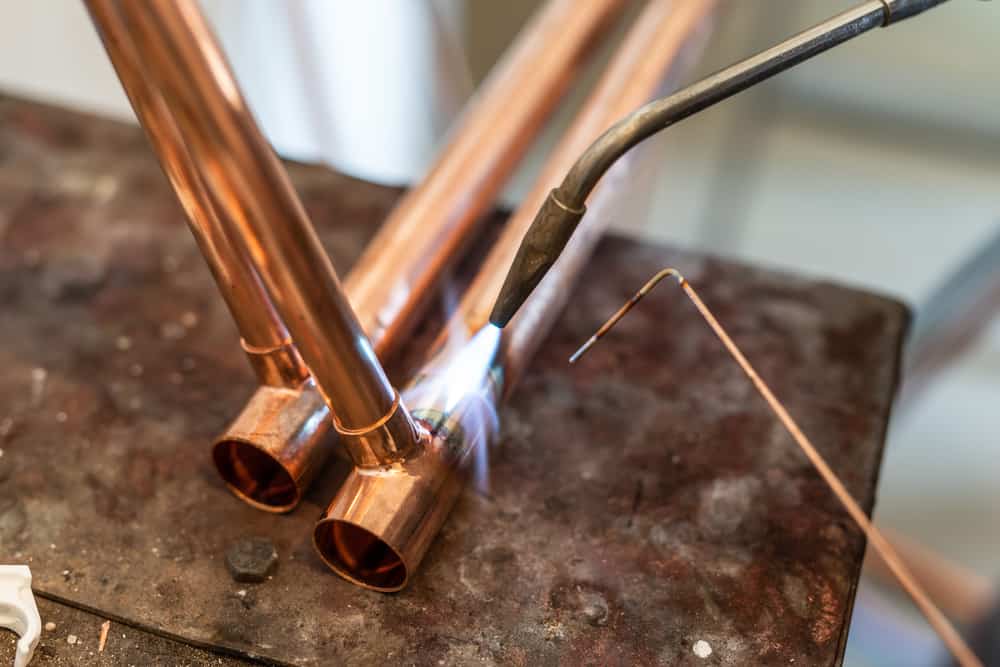 how to solder copper pipe