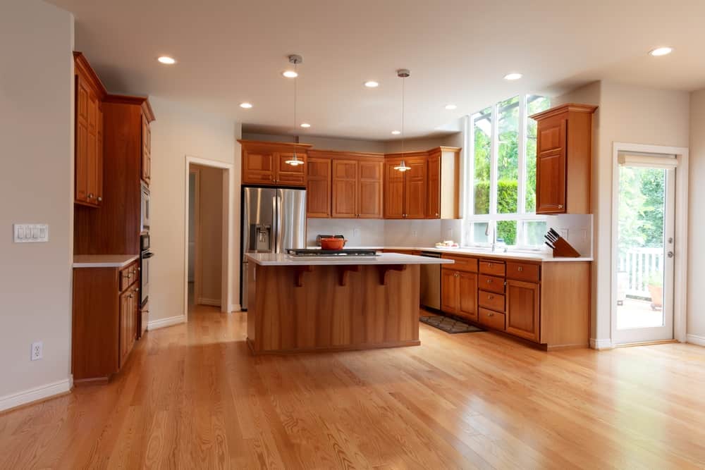 what color granite goes with honey oak cabinets?