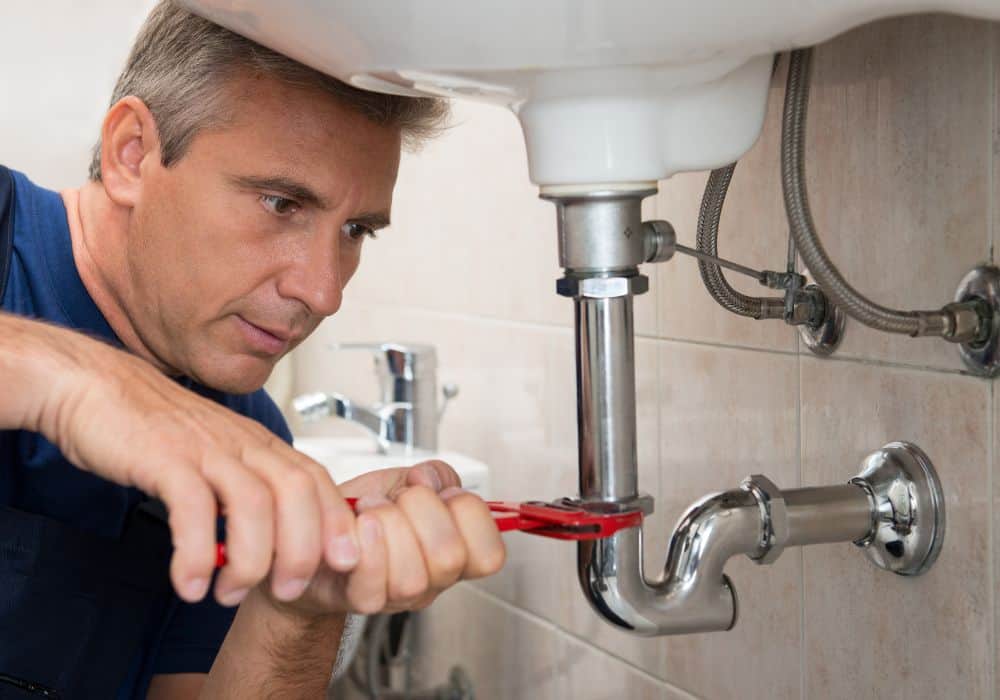 6 Culprits of Knocking in Pipes and How to Tackle Them