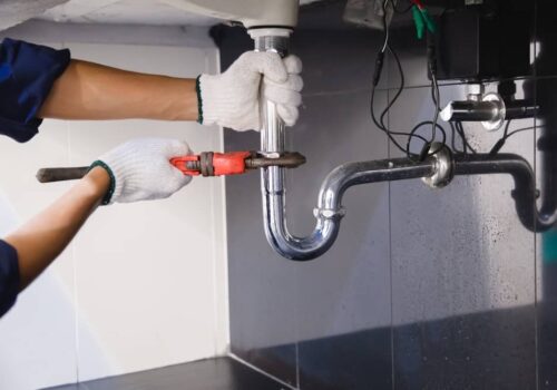 6 Simple Steps To Fix A Leaking Sink Pipe