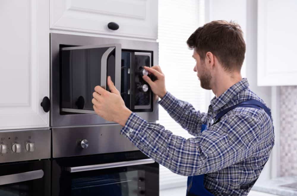 5 Benefits of Installing the Right Size Cabinet for an Over-the-Range Microwave