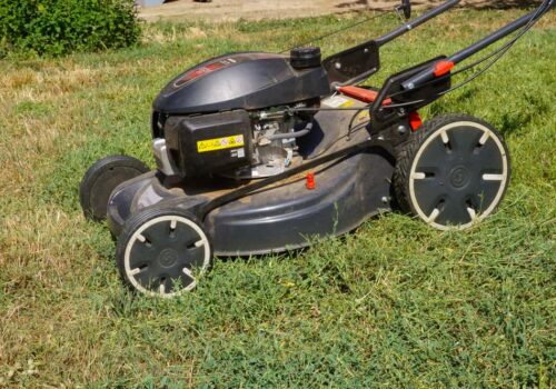 Honda Self Propelled Lawnmower Not Pulling Fix (Common Problems)