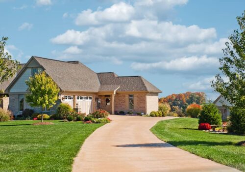 Ideal Driveway Dimensions For A Side Entry Garage (All You Need To Know)